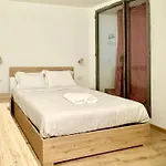 Casa Storica Del 1600 In Centro شقة