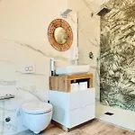Casa Storica Del 1600 In Centro شقة