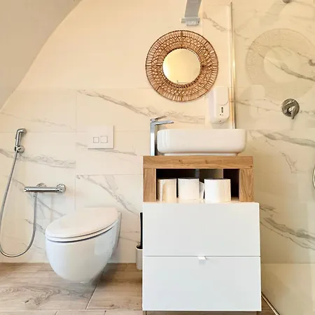 Daire Casa Storica Del 1600 In Centro *